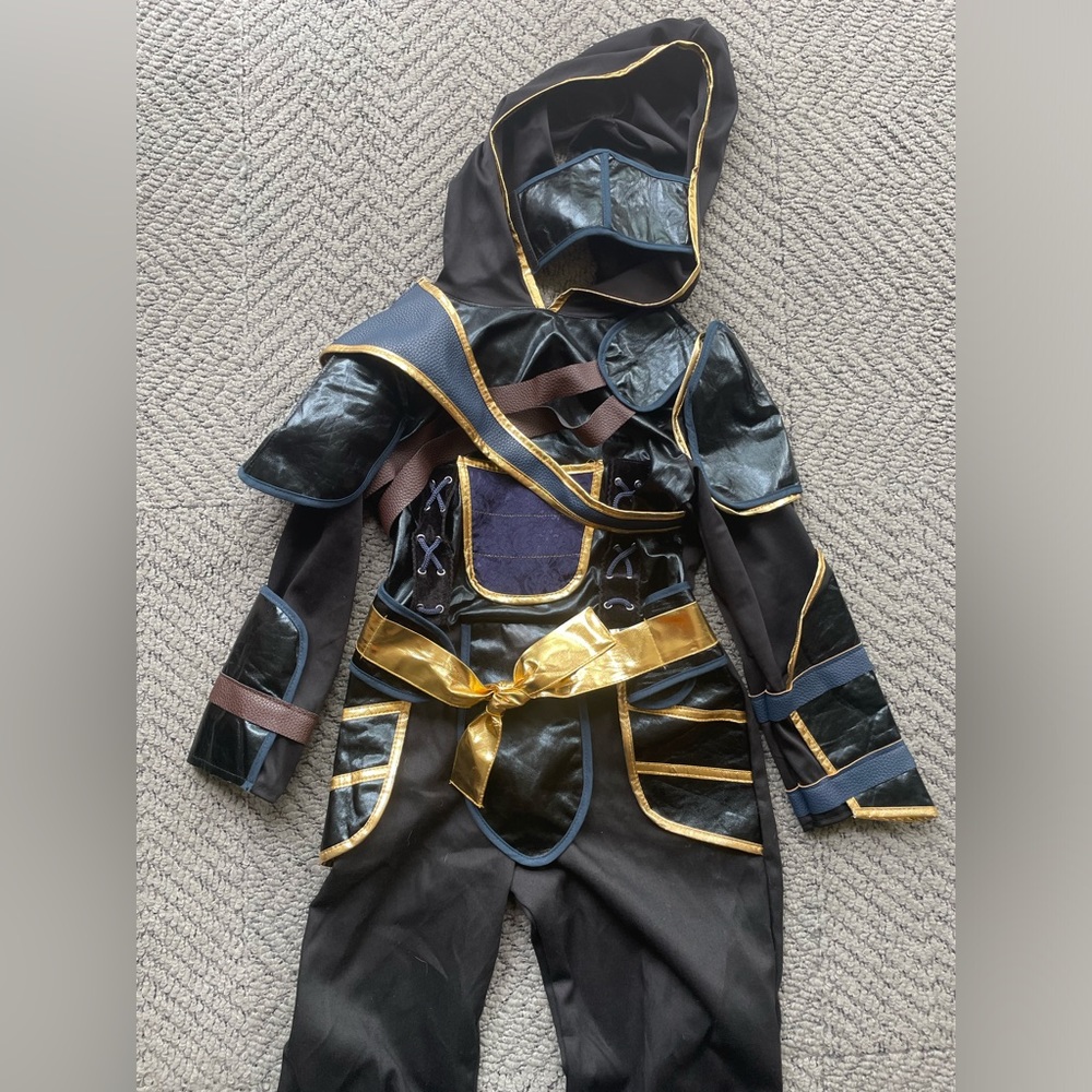 Ninja costume size 7-8